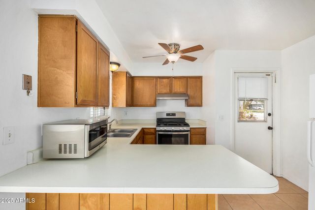 6720 W MEDLOCK Drive, Glendale, AZ 85303