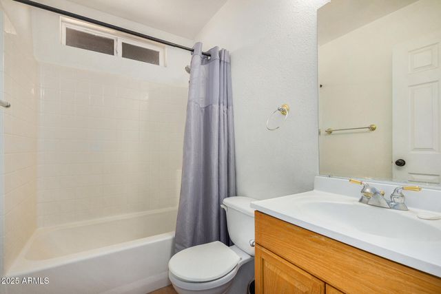 6720 W MEDLOCK Drive, Glendale, AZ 85303