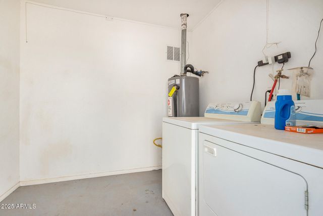 6720 W MEDLOCK Drive, Glendale, AZ 85303