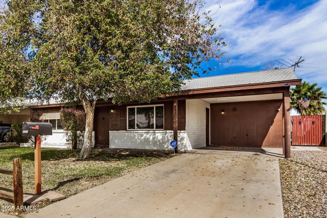 6720 W MEDLOCK Drive, Glendale, AZ 85303