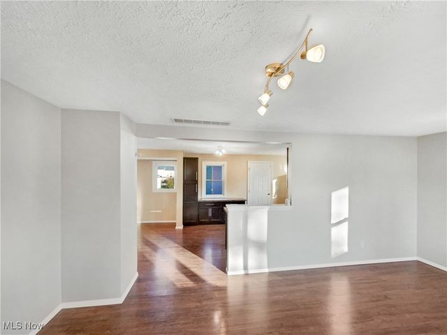 3835 E 364th Street, Willoughby, OH 44094