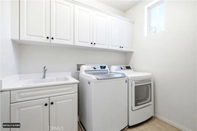 210 Mantle, Irvine, CA 92618