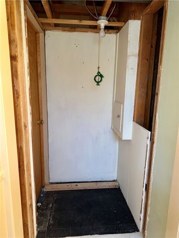 257 Cranbrooke Dr, Irondequoit, NY 14622