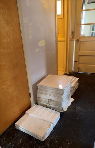 257 Cranbrooke Dr, Irondequoit, NY 14622