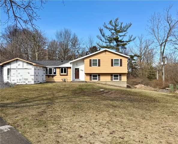 257 Cranbrooke Dr, Irondequoit, NY 14622