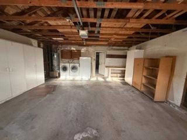 5324 N Vernal Avenue, Fresno, CA 93722