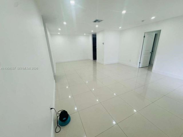 5114 SW 133rd Ct Dr A, Miami, FL 33175