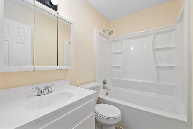 3818 Crestridge Drive, Brownwood, TX 76801