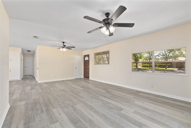 3818 Crestridge Drive, Brownwood, TX 76801