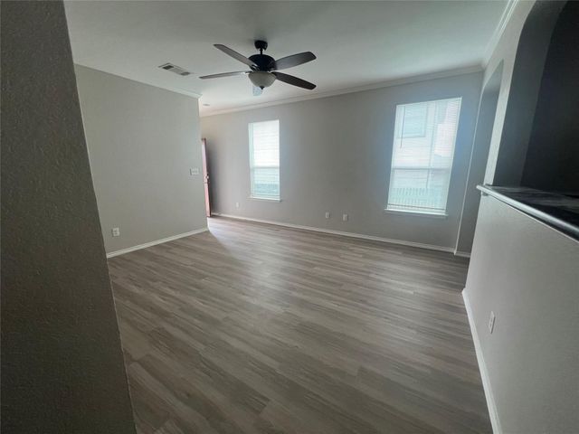 510 New Bridge DR, Kyle, TX 78640