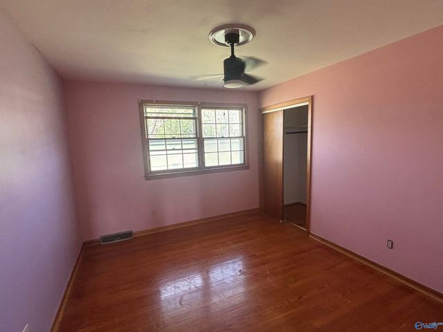 1100 NW Brookmeade Street, Huntsville, AL 35816