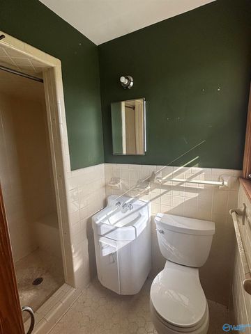 1100 NW Brookmeade Street, Huntsville, AL 35816