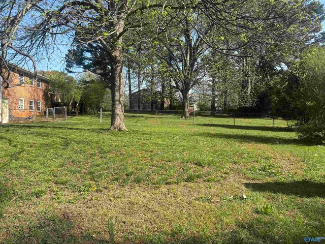 1100 NW Brookmeade Street, Huntsville, AL 35816