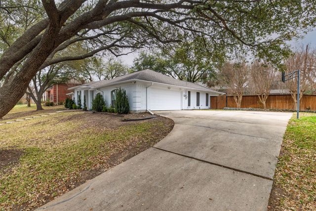 21 Cliffside Drive, Edgecliff Village, TX 76134