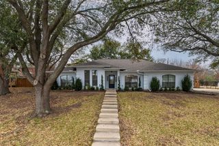 21 Cliffside Drive, Edgecliff Village, TX 76134