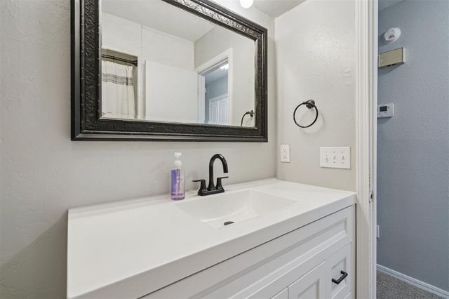 620 SW 24th Street, Moore, OK 73160