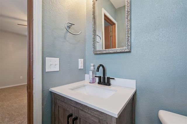 620 SW 24th Street, Moore, OK 73160