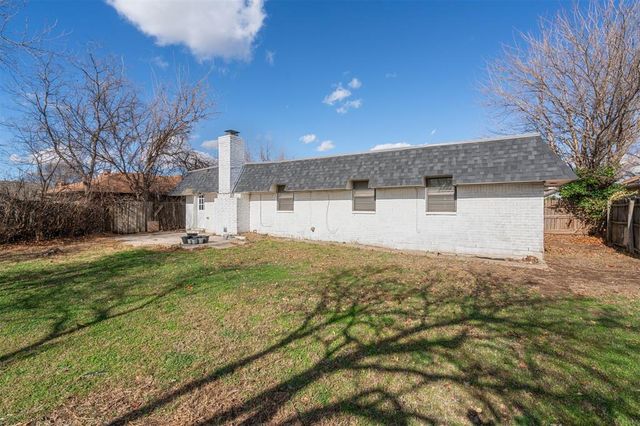 620 SW 24th Street, Moore, OK 73160