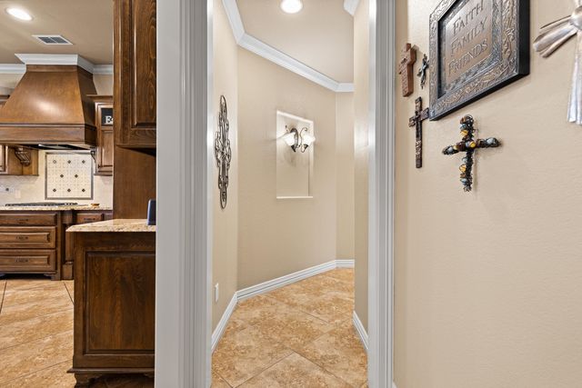 3901 Clarkway Place, Longview, TX 75605