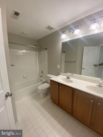 8551 SALTLICK TER, Manassas, VA 20112