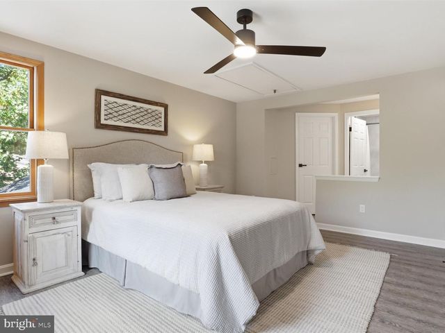 8061 ATHENA ST, Springfield, VA 22153