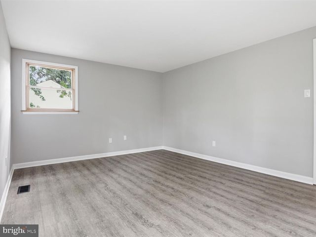 8061 ATHENA ST, Springfield, VA 22153