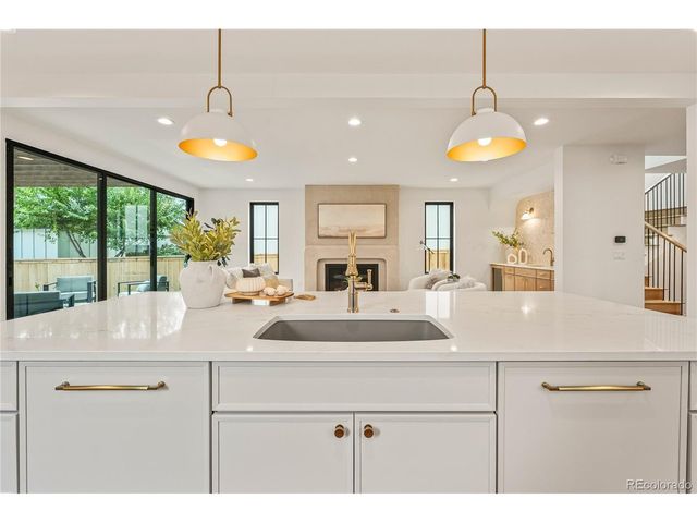 678 S Vine St, Denver, CO 80209
