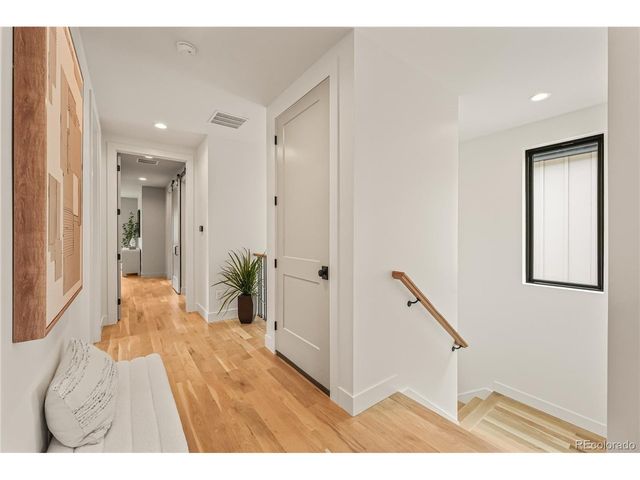 678 S Vine St, Denver, CO 80209