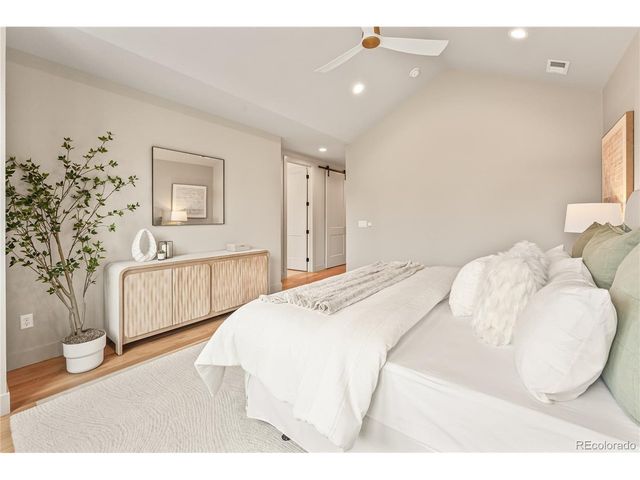 678 S Vine St, Denver, CO 80209