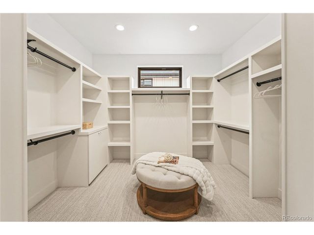 678 S Vine St, Denver, CO 80209