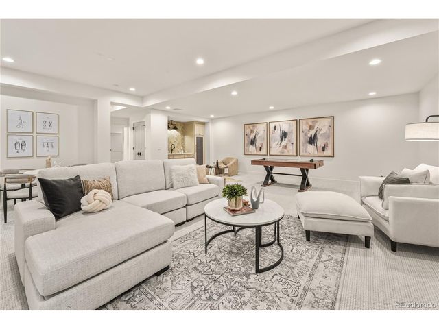 678 S Vine St, Denver, CO 80209
