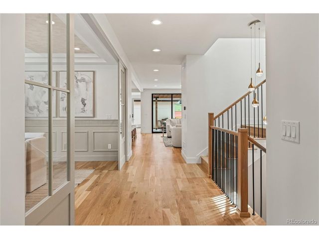 678 S Vine St, Denver, CO 80209
