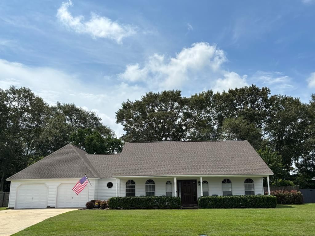 3709 Navajo Trace, Dothan, AL 36305