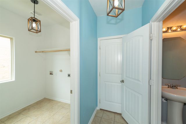 324 Fairgrounds Lane, Ponder, TX 76259