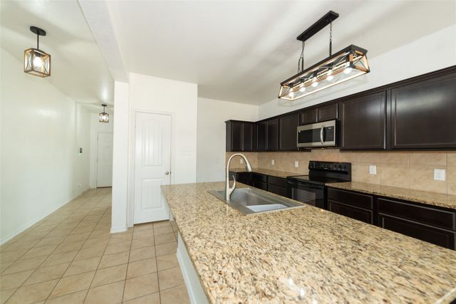 324 Fairgrounds Lane, Ponder, TX 76259