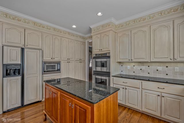 22 Provident Oaks, Bossier City, LA 71111