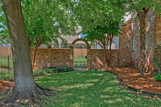 22 Provident Oaks, Bossier City, LA 71111
