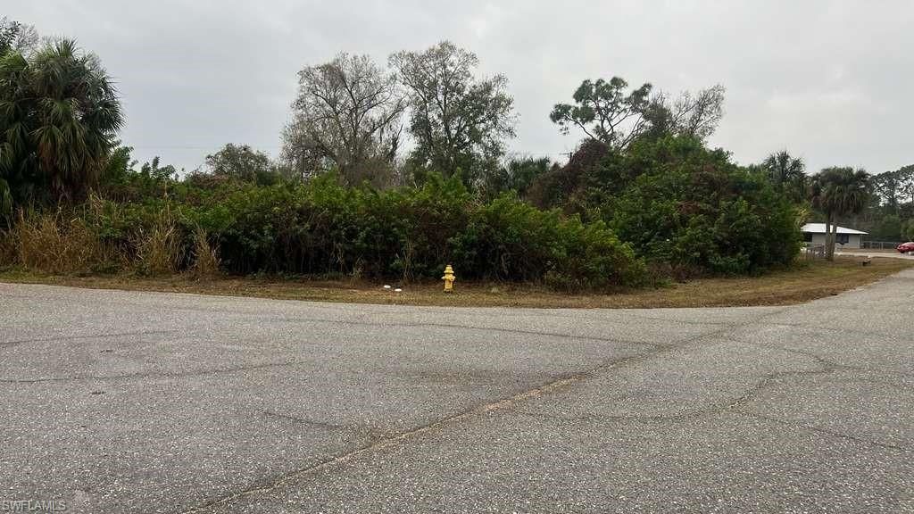 13901 NASSAU DR, Fort Myers, FL 33905