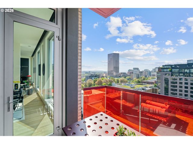 937 Nw GLISAN St 1533, Portland, OR 97209