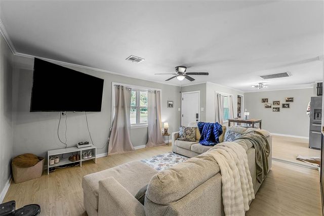 1917 Henry Street, Westlake, LA 70669