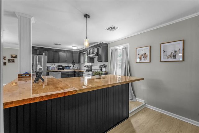 1917 Henry Street, Westlake, LA 70669