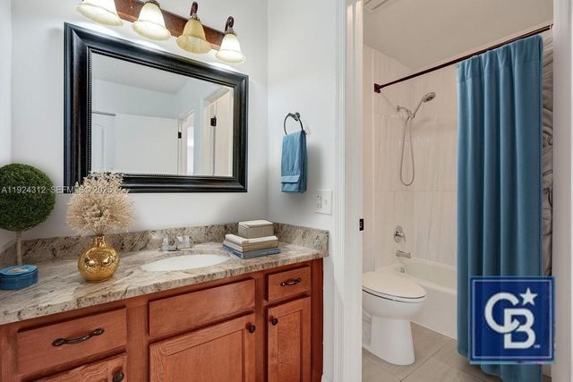 9 S Lakeshore Drive, Hypoluxo, FL 33462