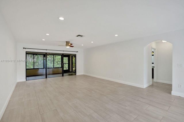 9 S Lakeshore Drive, Hypoluxo, FL 33462
