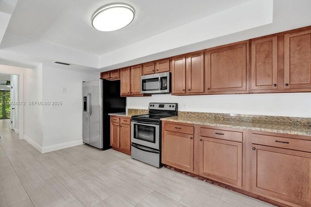 9 S Lakeshore Drive, Hypoluxo, FL 33462