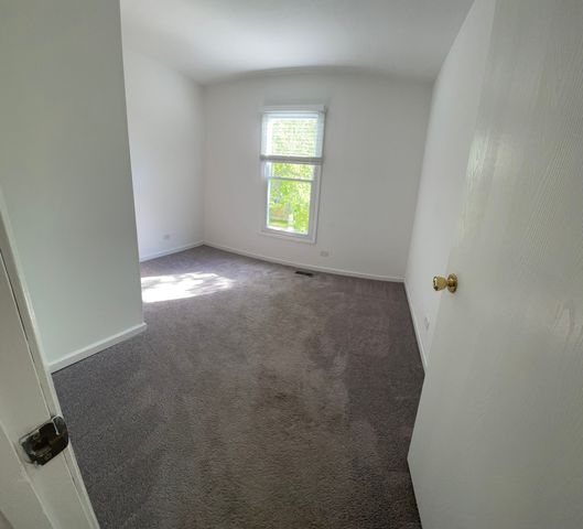 1401 Knoll Drive, Naperville, IL 60565