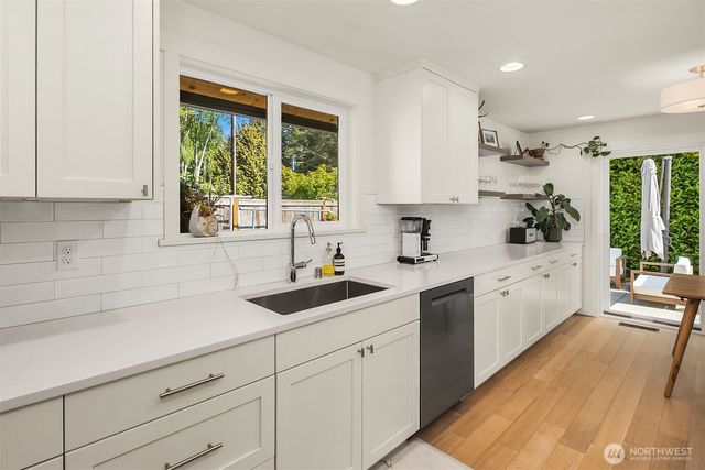 20323 81st Avenue W, Edmonds, WA 98026