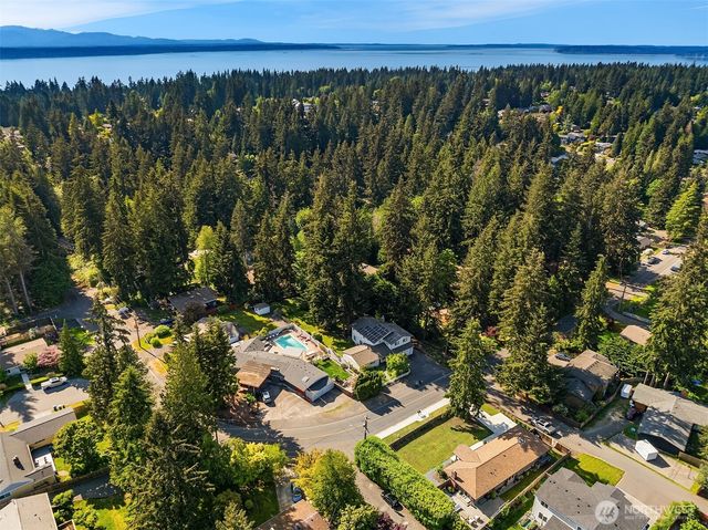 20323 81st Avenue W, Edmonds, WA 98026