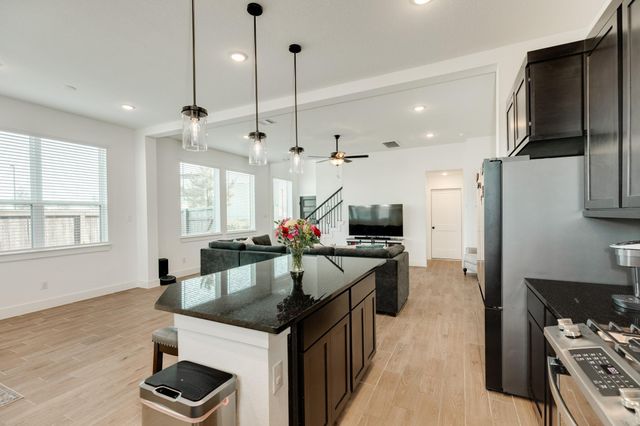 10002 Nectar Path, Rosharon, TX 77583