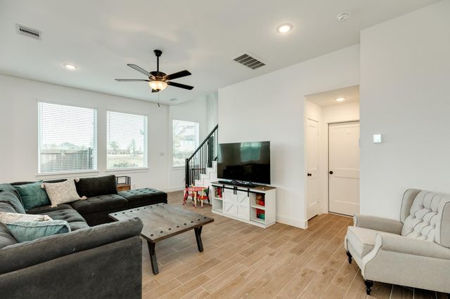 10002 Nectar Path, Rosharon, TX 77583