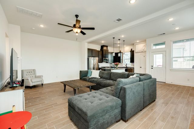 10002 Nectar Path, Rosharon, TX 77583